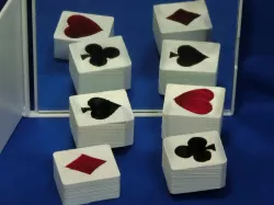 Suit magic ( optical illusion)