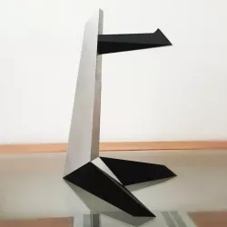 Tantō Headphone Stand