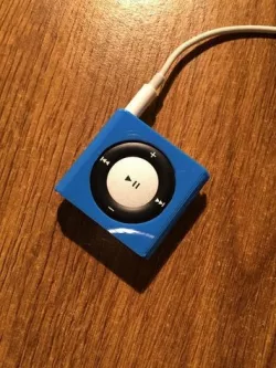 iPod Shuffle slim case