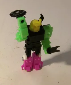 Makuture Action Master Figure