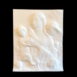 Relief: Madonna and child with angels
