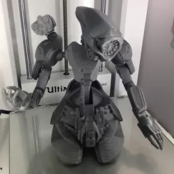 S.U.E. MakerTron Robot