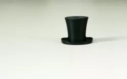 Silk hat hook