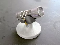 Universal 3D-printable flashlight stand