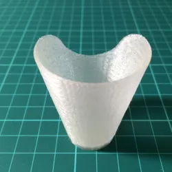 Vaso con escotadura
