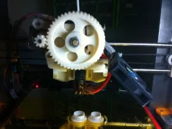 Simple 40mm/60mm Fan support for Jonas Kuehling extruder
