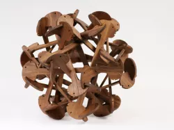 EGG heads puzzle