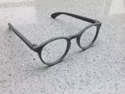 Glasses / Sunglasses
