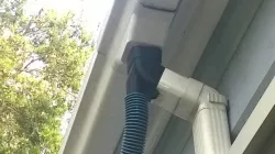 Rainwater collection elbow
