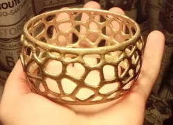 Voronoi bracelet