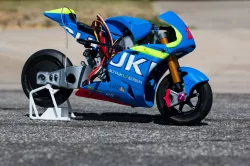 2016 Suzuki GSX-RR 1:8 Racing RC MotoGP Version 2