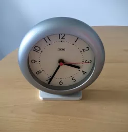 clock stand