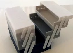 Foldable toolbox