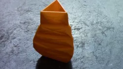 Simple triangle "Vase"