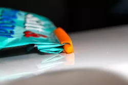 Bag closing slider