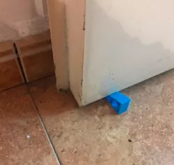 Door holder