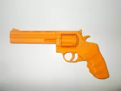 Magnum .357 (Dan Wesson 715) with moving parts