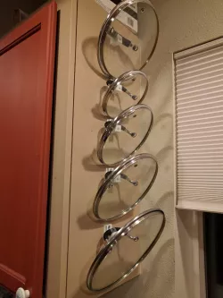Pot Lid Hanger