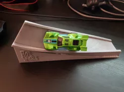 Corkscrew Ramp for Hot Wheels
