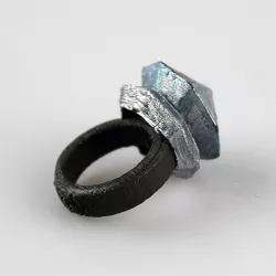 Diamond spike ring