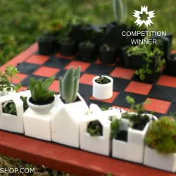 Micro Planter Chess Set