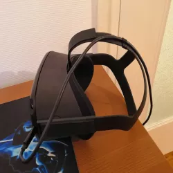 Oculus Quest cable holder