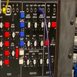 Rack Ears Behringer - Model D, WASP deluxe an CAT