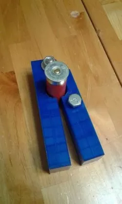 Shotgun shell opener / de-capper / reloader / wax slug modifier