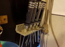 Stand screwdrivers