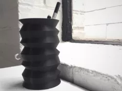 Tilted Circle Vessel