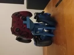 Xbox One Controller Stand