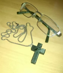 CrucifEYE