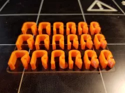 Filament clips for different size spools