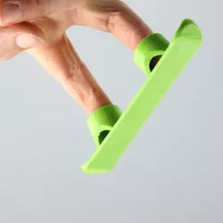 finger snowboard