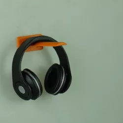 headphone mount