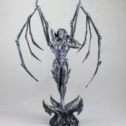 Starcraft KERRIGAN statue