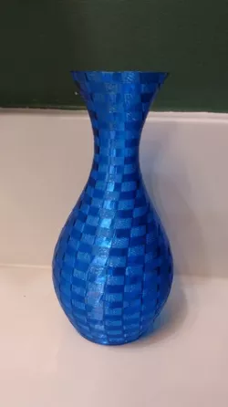 Twistalicious Rose Vase