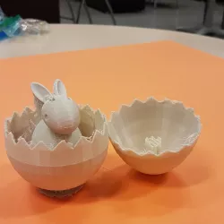 kinder-bunny