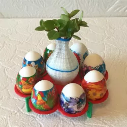 Stand for Easter eggs
