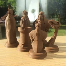 $2.00Dark chess game