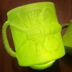 Alien Facehugger mug
