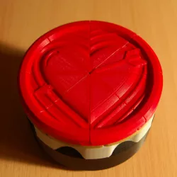 Aperture Iris Box - Valentines lid