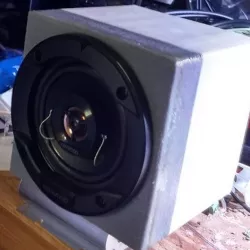 Enclosure for a 4" car speaker