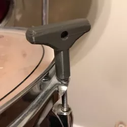 Large Universal Drum Key