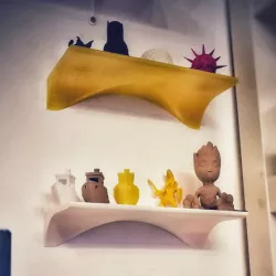 Mini Shelf / Miniregal (for display, no screws needed)