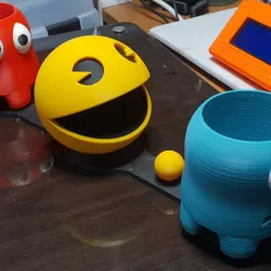 Pac-Man & Ghosts planters (multicolor)