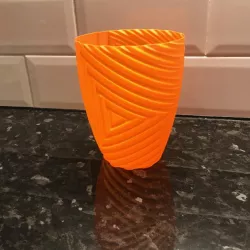 Triangle ripple vase, pot