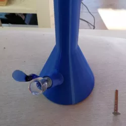 Your simple but very functional bong