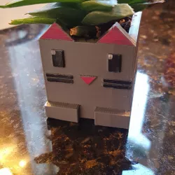 $2.50Cat Planter