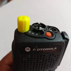 2.-Perilla motorola XTS 2250volumen.